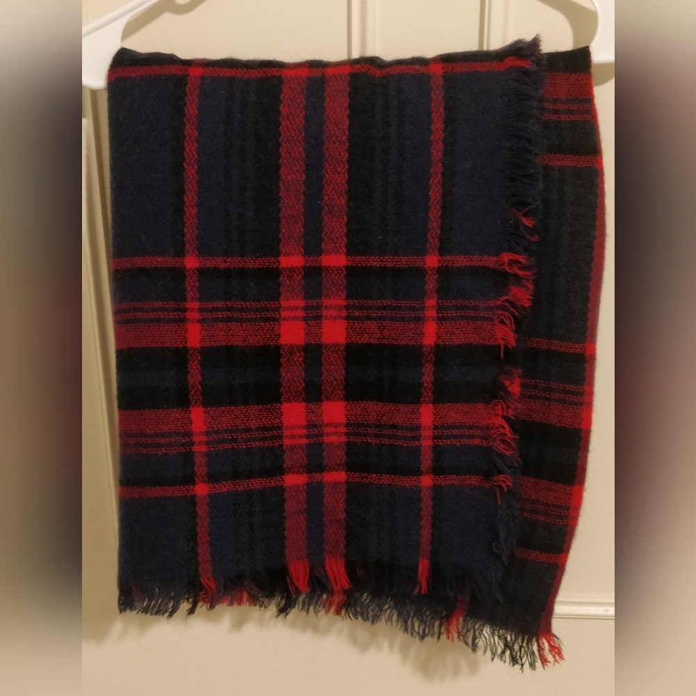 Forever 21 Plaid Blanket Scarf